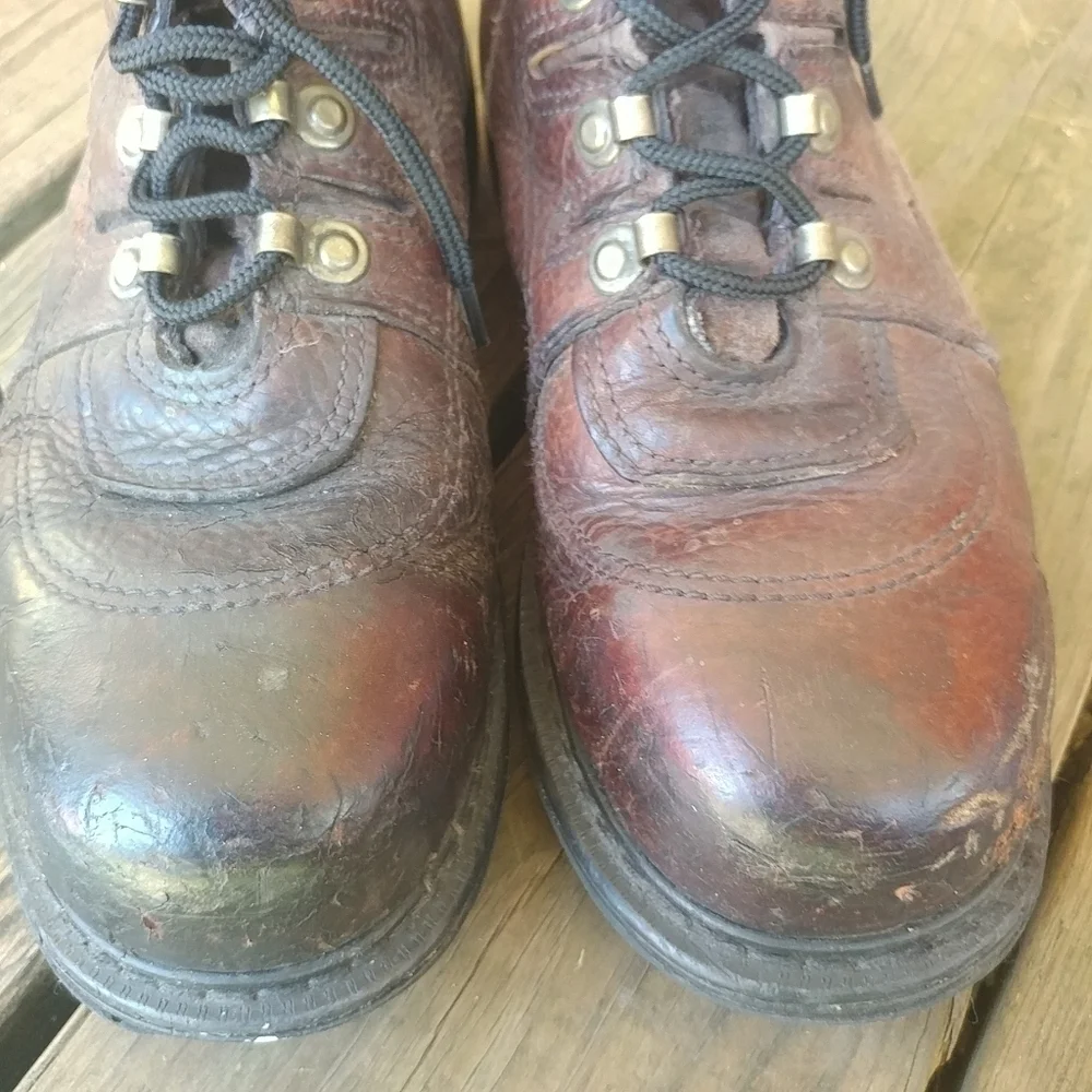 Wolverine steel toe brown mens sz 7, womens sz 8.5